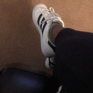 Meet your Posher, Lola